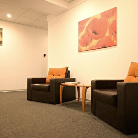 Luana Airport Apartments #7 Otopeni Buitenkant foto