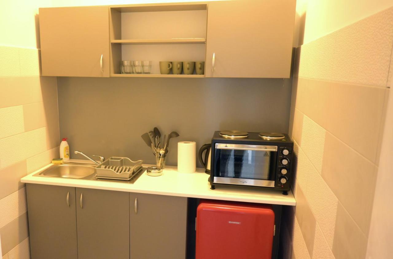 Luana Airport Apartments #7 Otopeni Buitenkant foto